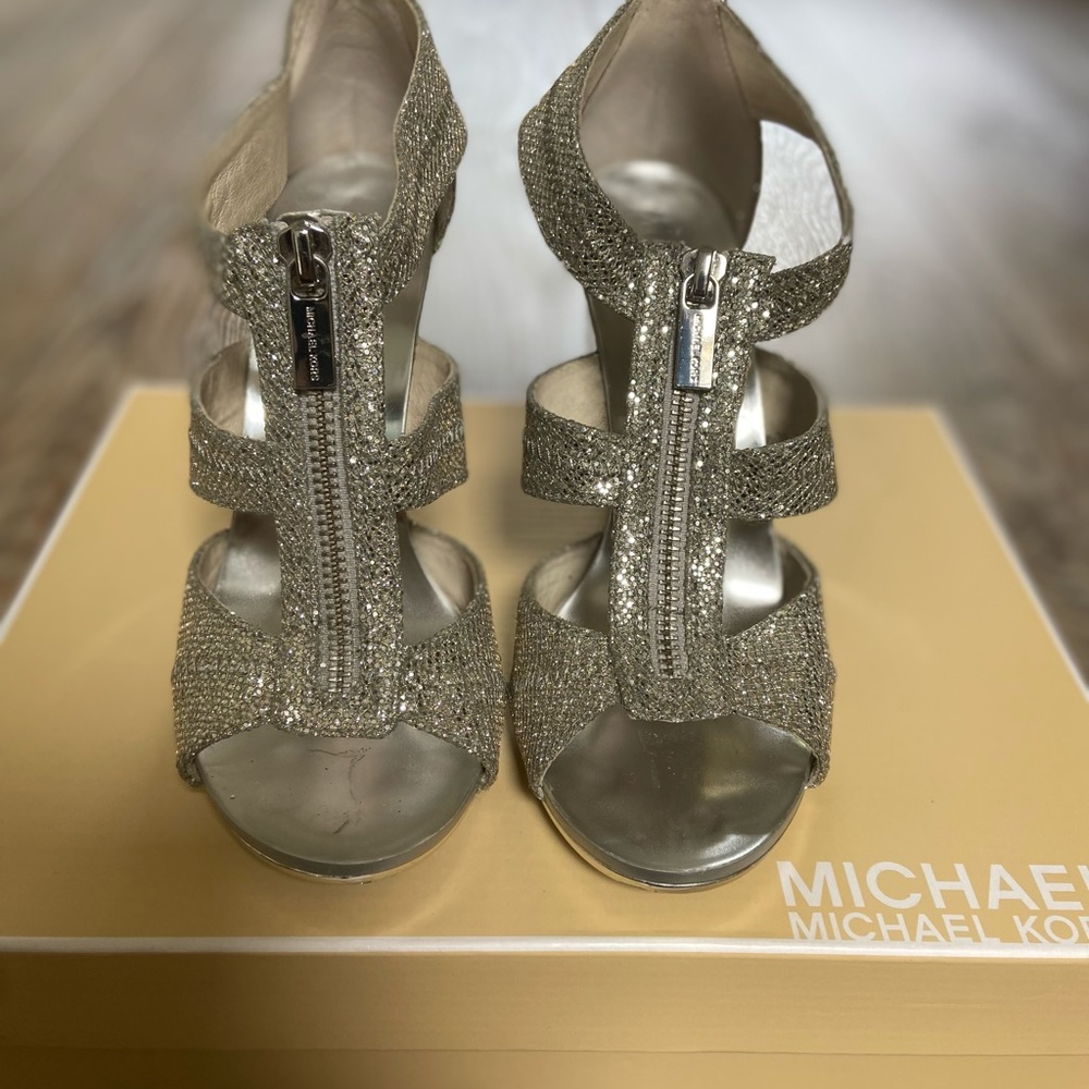 Michael Korea Berkeley T Strap